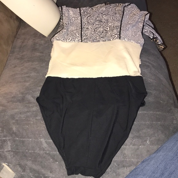 Black and Tan one piece swimwear with skirt cover - Picture 8 of 8